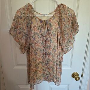 Sage And Fig Flutter Sleeve Blouse - Peach Multi Size Small